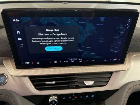 New 2026 Ford Explorer Active w/ Active Comfort Package image 11