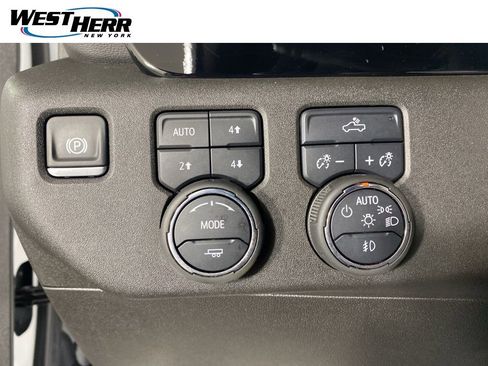 Used 2025 Chevrolet Silverado 1500 RST AWD/4WD image 13