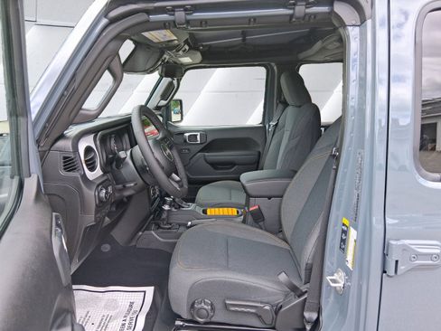 New 2025 Jeep Wrangler Unlimited Sport image 10