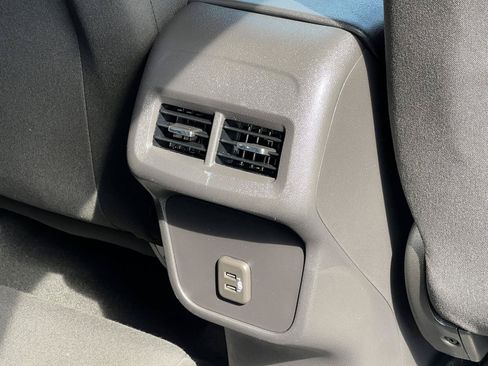 Used 2024 Chevrolet Equinox LS w/ LS Convenience Package FWD image 14