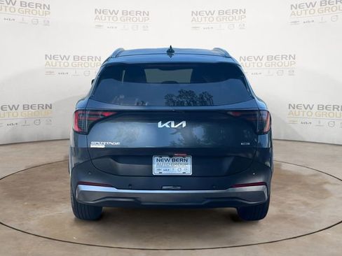 New 2026 Kia Sportage EX AWD/4WD image 4