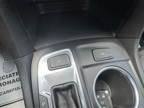 Used 2023 Chevrolet Equinox LT w/ Driver Convenience Package image 27