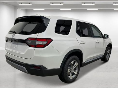 New 2025 Honda Pilot EX-L image 8