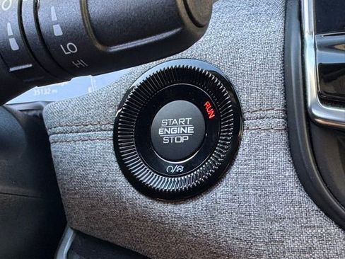 Used 2023 Jeep Compass Latitude w/ Sun and Sound Group image 21