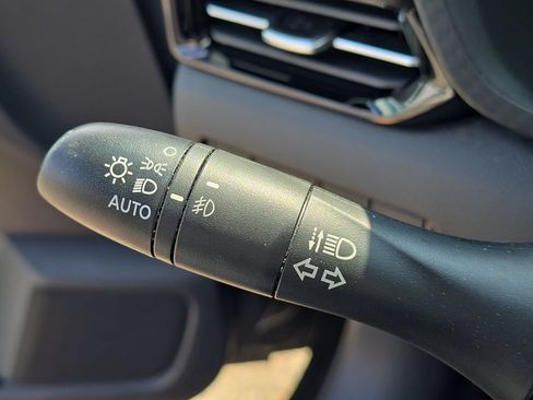 Used 2023 Nissan Sentra SR w/ Midnight Edition Package FWD image 12