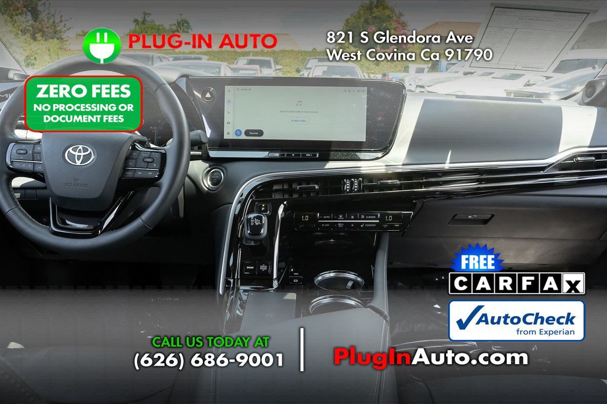 Used 2025 Toyota Mirai XLE RWD image 14
