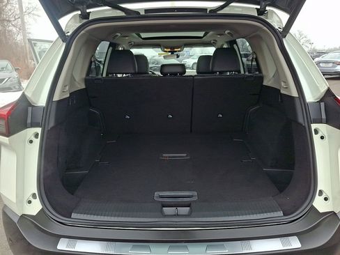 Certified 2023 Nissan Rogue Platinum w/ Platinum Premium Package image 28