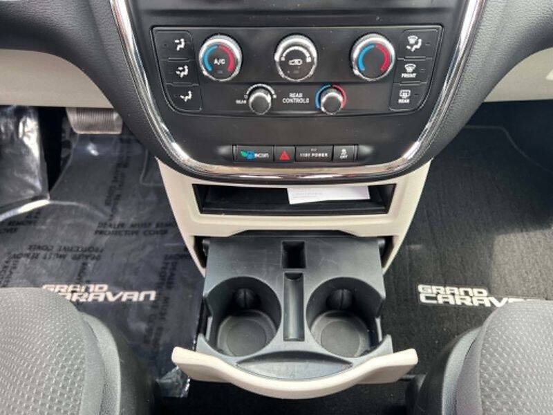 Used 2017 Dodge Grand Caravan SE w/ Power Window Group FWD image 24