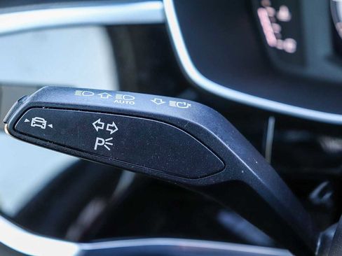 Used 2022 Audi Q3 2.0T Premium image 31