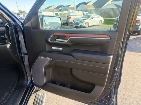 Used 2023 GMC Sierra 1500 Denali w/ Denali Reserve Package AWD/4WD image 41