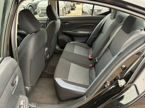 Used 2025 Nissan Versa SV FWD image 18