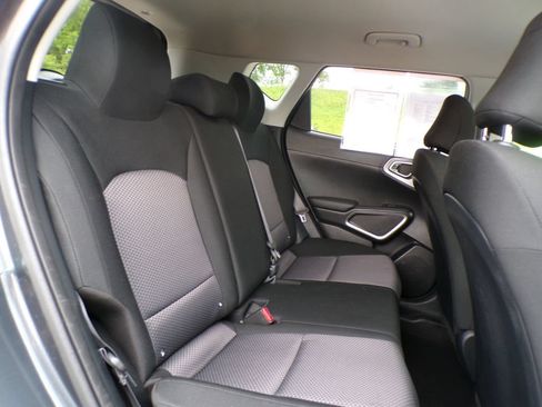 Used 2024 Kia Soul LX w/ Option Group 015 FWD image 16