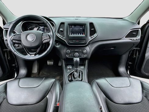 Used 2020 Jeep Cherokee Latitude Plus AWD/4WD image 14