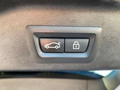 Used 2020 BMW X5 sDrive40i w/ Premium Package RWD image 31