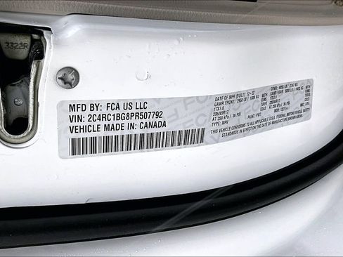 Used 2023 Chrysler Pacifica Touring-L image 29