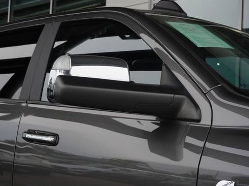Used 2022 RAM 2500 Laramie AWD/4WD image 11