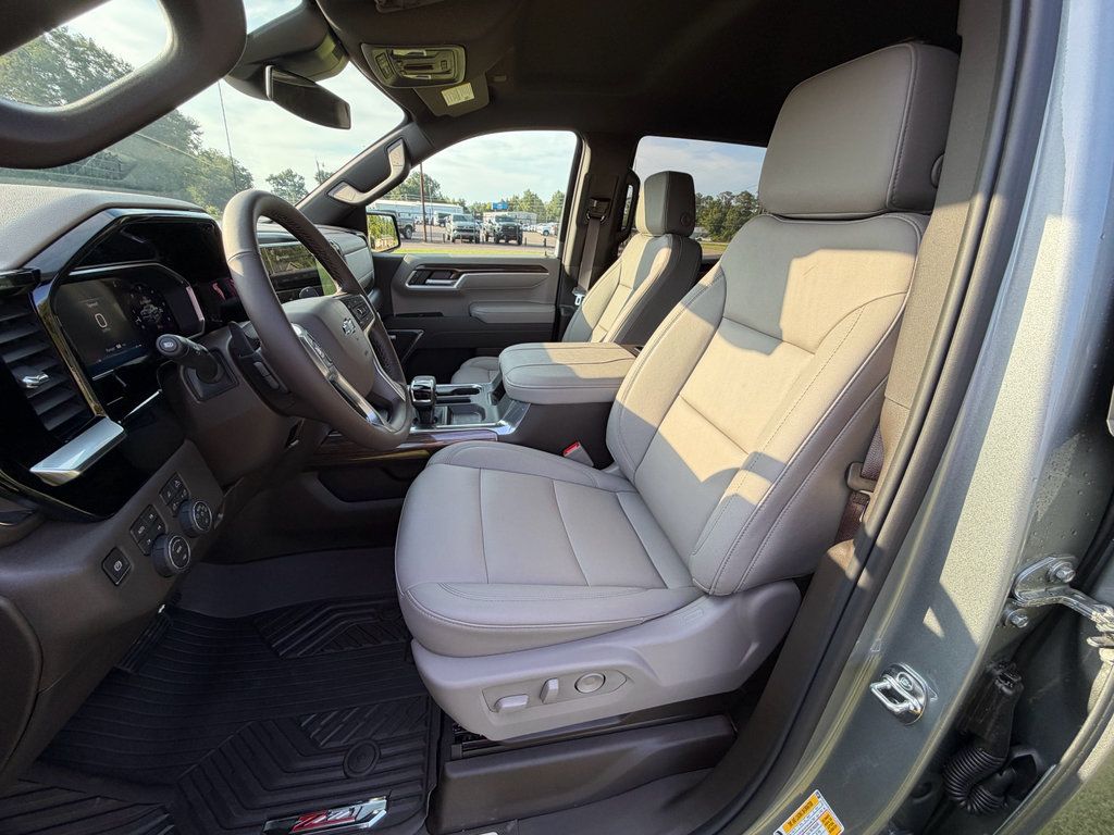 New 2026 Chevrolet Silverado 1500 RST AWD/4WD image 18