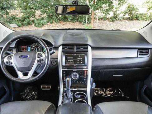 Used 2013 Ford Edge Sport w/ Driver Entry Pkg image 11