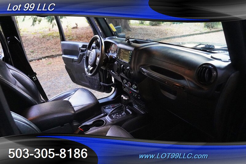 Used 2017 Jeep Wrangler Unlimited Sahara AWD/4WD image 22