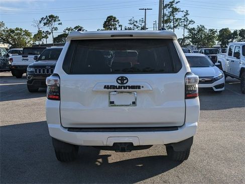 Used 2019 Toyota 4Runner SR5 image 5