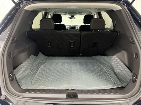 Used 2021 Chevrolet Equinox LS w/ LS Convenience Package FWD image 23