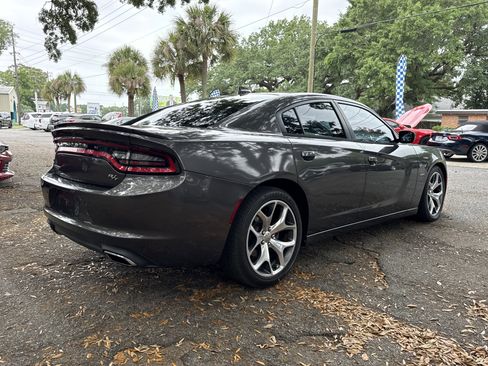 Used 2015 Dodge Charger R/T w/ Plus Group RWD image 5