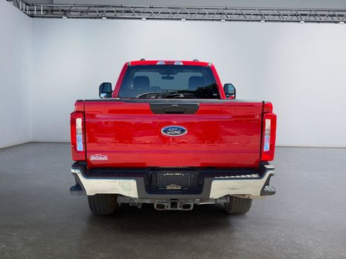 Used 2023 Ford F350 XLT w/ FX4 Off-Road Package AWD/4WD image 4