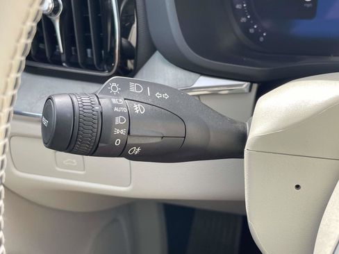Certified 2024 Volvo XC60 B5 Plus w/ Protection Package AWD/4WD image 23