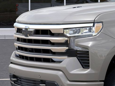 New 2026 Chevrolet Silverado 1500 High Country AWD/4WD image 13