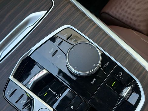 New 2026 BMW X5 xDrive50e w/ Premium Package image 30