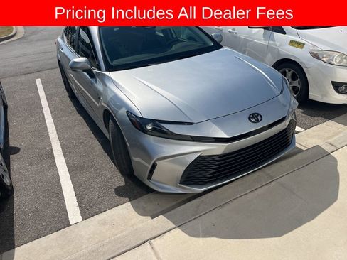 Used 2025 Toyota Camry LE FWD image 3