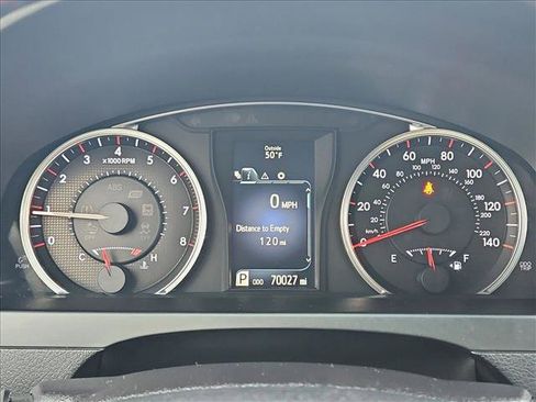 Used 2017 Toyota Camry SE image 11