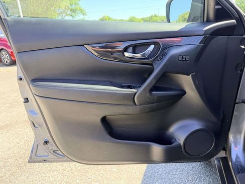 Used 2020 Nissan Rogue SL w/ Premium Package FWD image 14