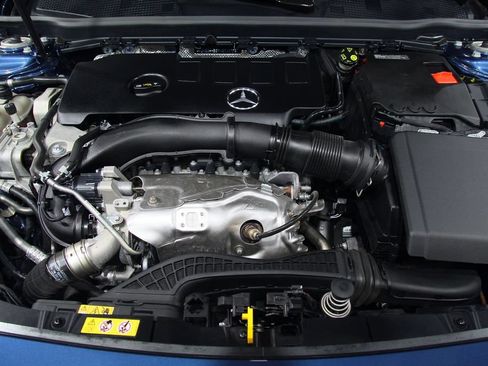 Certified 2023 Mercedes-Benz CLA 250 4MATIC image 31