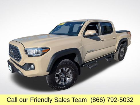 Used 2019 Toyota Tacoma TRD Off-Road image 1