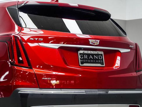 Used 2024 Cadillac XT5 Premium Luxury AWD/4WD image 13
