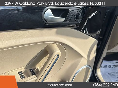 Used 2014 Volkswagen Beetle TDI FWD image 19