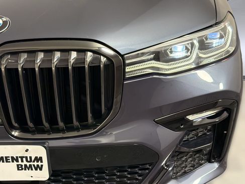 Used 2022 BMW X7 xDrive40i w/ M Sport Package AWD/4WD image 12
