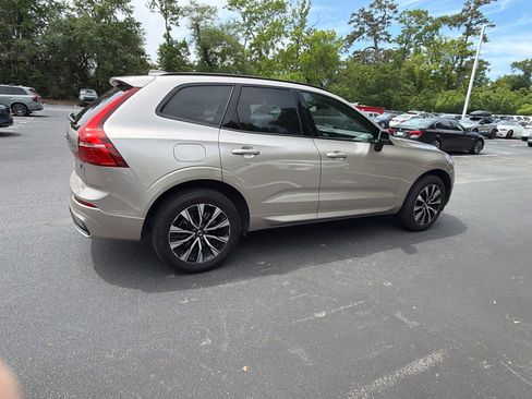 Certified 2025 Volvo XC60 B5 Plus AWD/4WD image 15