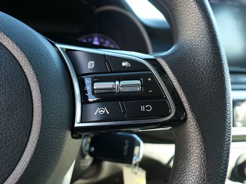 Used 2023 Kia Forte LXS image 16