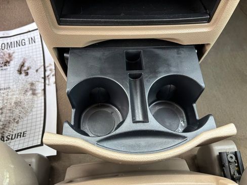 Used 2015 Chrysler Town & Country Touring-L w/ Driver Convenience Group image 20