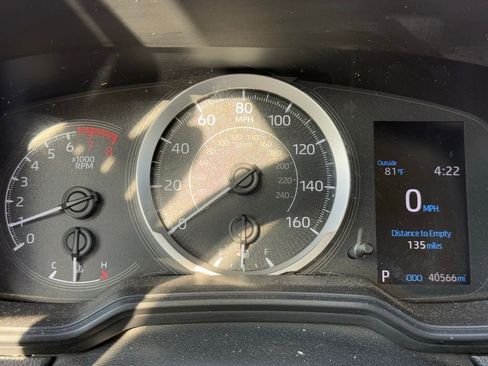 Used 2020 Toyota Corolla LE FWD image 19