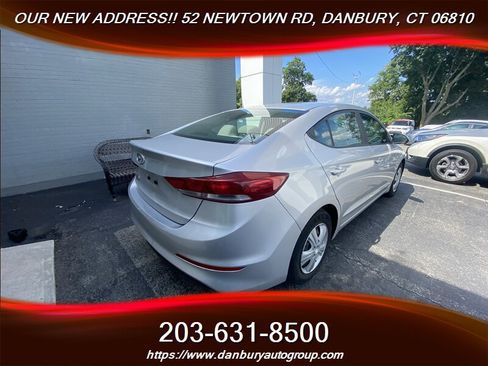 Used 2018 Hyundai Elantra SE FWD image 6