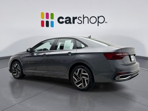Used 2022 Volkswagen Jetta SEL FWD image 3