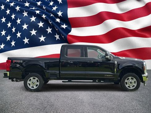 Certified 2025 Ford F250 XLT w/ FX4 Off-Road Package AWD/4WD image 6