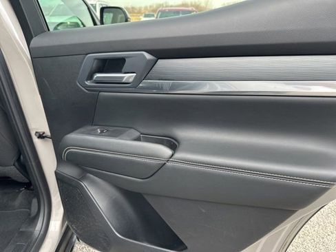 Used 2025 GMC Terrain Elevation image 44