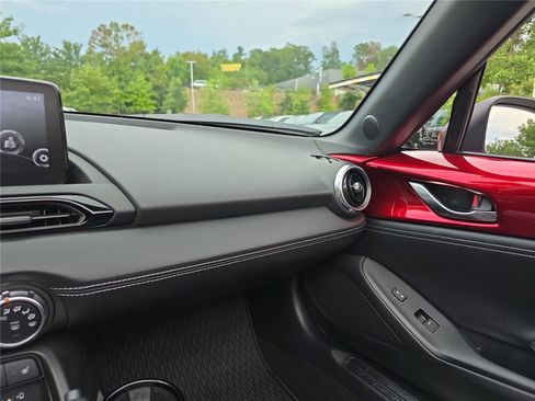 Used 2023 MAZDA MX-5 Miata Grand Touring w/ Weather Package RWD image 18