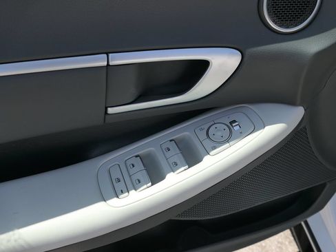 Certified 2025 Hyundai Sonata SEL FWD image 14