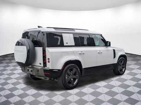 Used 2022 Land Rover Defender 110 X-Dynamic HSE AWD/4WD image 5