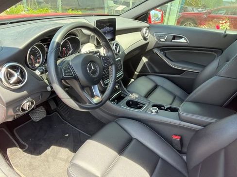 Used 2018 Mercedes-Benz GLA 250 4MATIC image 4
